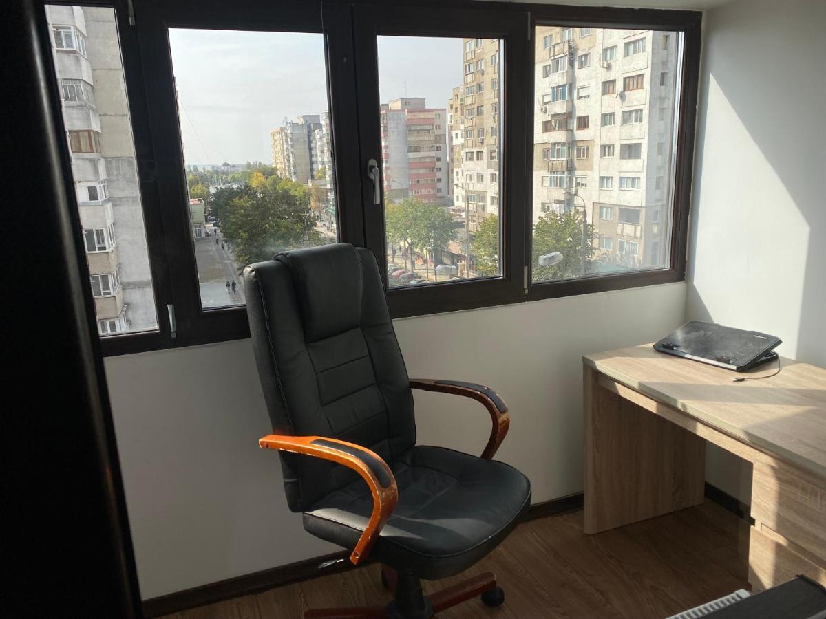 Violetta Apartament Buzău Esterno foto