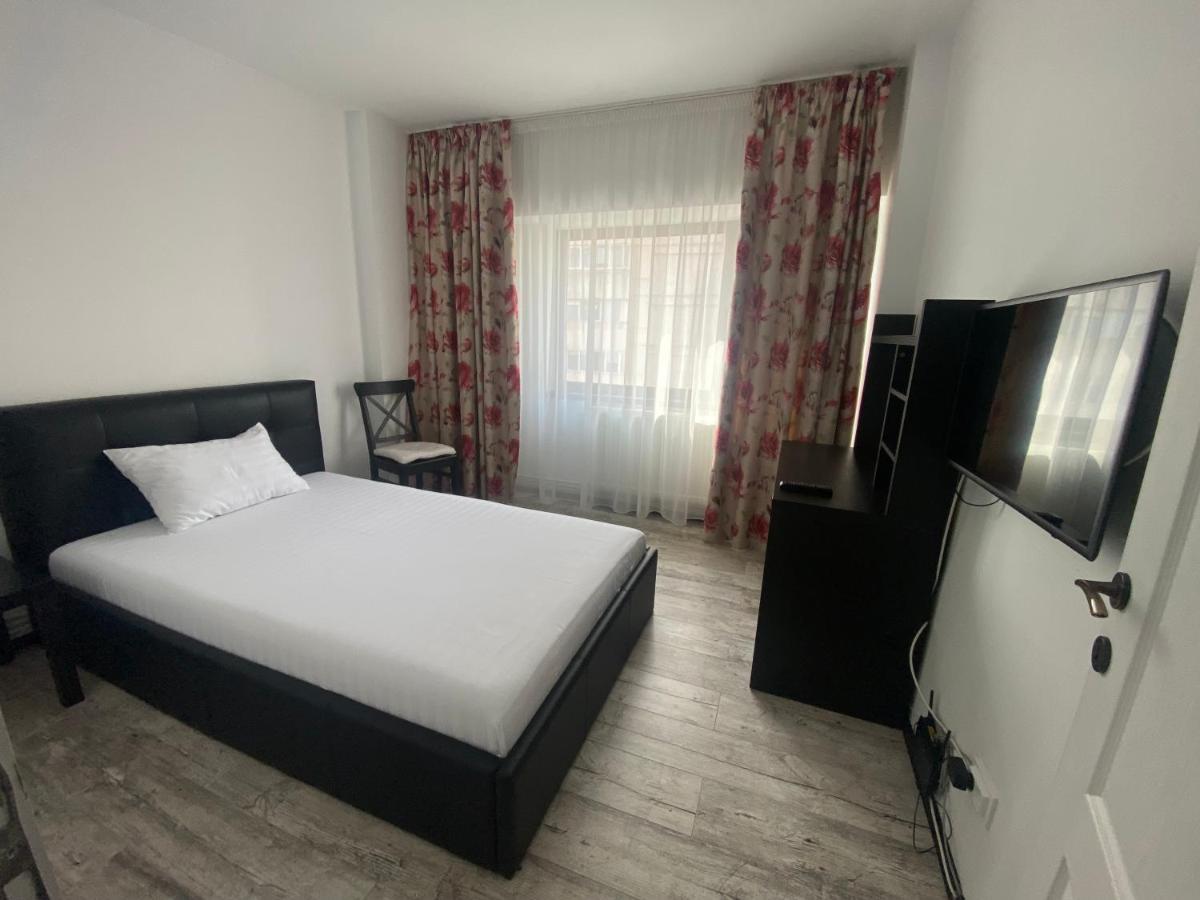 Violetta Apartament Buzău Esterno foto